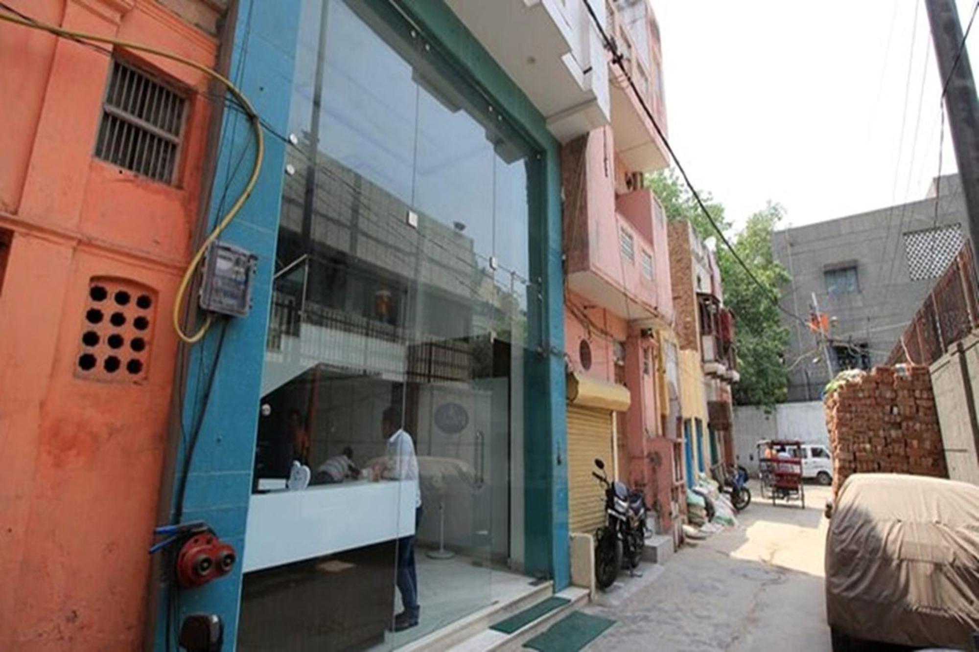 Hotel A10 International New Delhi Exterior photo